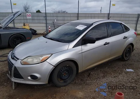 2014 Ford Focus S z USA, uszkodzony, nr VIN 1FADP3E29EL220984